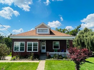 11 Schuberts Ln, Wheeling, WV 26003