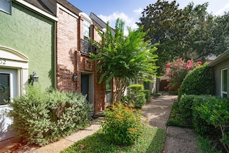11525 Burdine St Unit 403, Houston, TX 77035
