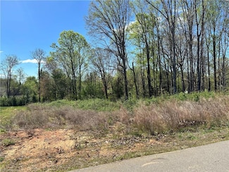 9424 White Tail Trail, Kernersville, NC 27284
