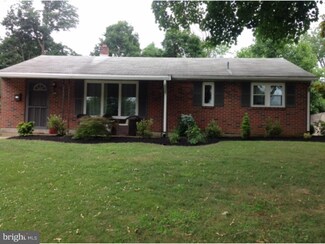 2040 Girard Ave, Reading, PA 19609