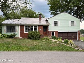 412 Hazel St, New Berlin, PA 17855