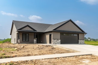 1202 15th St NE, Kasson, MN 55944