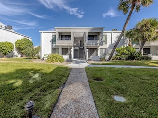 1555 Tarpon Center Dr Unit 140, Venice, FL 34285