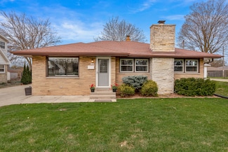 3845 S 92nd St, Milwaukee, WI 53228