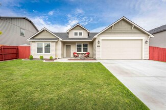 6107 Skeena Ln, Pasco, WA 99301