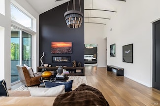51 Laurel Grove Ave, Kentfield, CA 94904