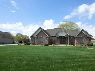 104 Maxey Ct, Tipton, IN 46072