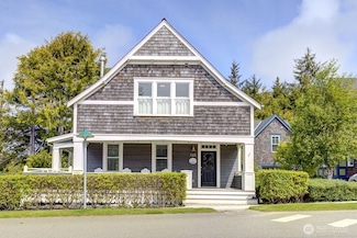 245 Meriweather St, Aloha, WA 98571