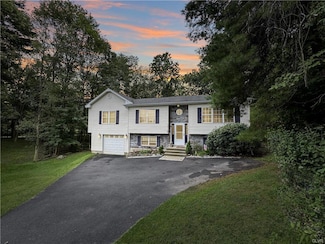 228 Wilbur Bloom Blvd, East Stroudsburg, PA 18302