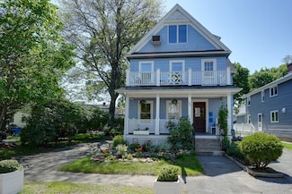 10-12 Woodland St, Belmont, MA 02478