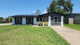 3927 Emerald Dr, Mesquite, TX 75150
