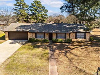 604 Gayle St, Gladewater, TX 75647