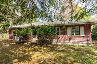 14 Deer Pond Dr, Leicester, MA 01524