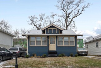 140 N 39th St, Council Bluffs, IA 51501