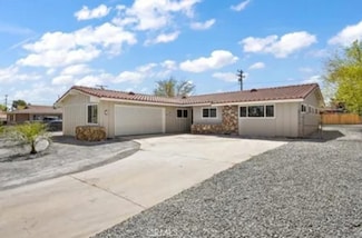 15668 Inyo St, Victorville, CA 92395