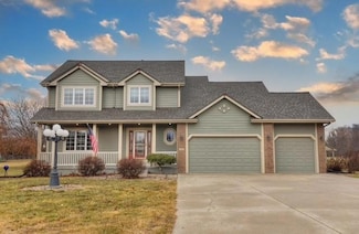 9066 NW 31st St, Polk City, IA 50226