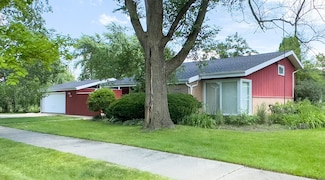 2731 Virginia Ln, Glenview, IL 60025