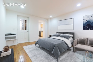 205 2nd Ave Unit 1 C, New York, NY 10003