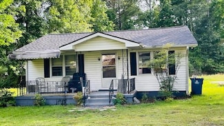 1121 Harbins Rd, Dacula, GA 30019