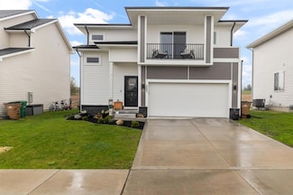 2903 Kestrel St, Norwalk, IA 50211