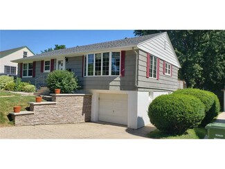 306 Clary St W, Worthington, MN 56187