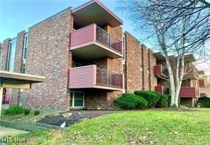 2960 N River Rd NE Unit D18, Warren, OH 44483