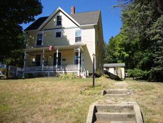 11 Pine St, Pembroke, NH 03275