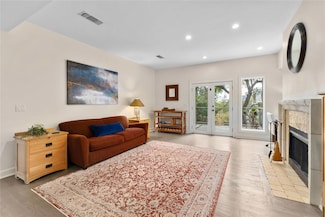 1201 Castle Hill St Unit 105, Austin, TX 78703