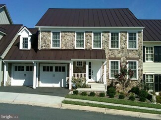 132 N Jay St Unit 132, Middleburg, VA 20117