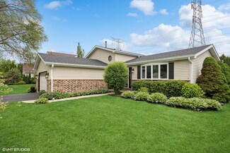 269 Cascade Dr, Crystal Lake, IL 60012