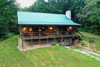 8477 Critchfield Rd, Shreve, OH 44676