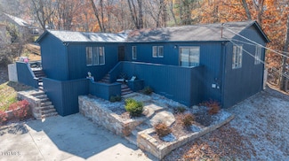 2005 Malvern Dr, Kingsport, TN 37660