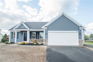 25 Marjorie Ln, Hilton, NY 14468