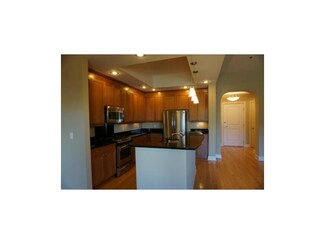 3810 N Mulberry Dr Unit 306, Kansas City, MO 64116
