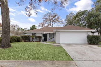 8052 Mactavish Way W, Jacksonville, FL 32244