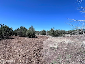 137 Lee Dr, Ash Fork, AZ 86320