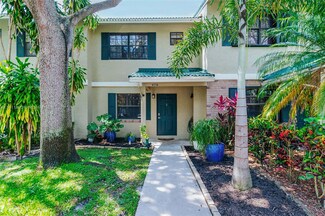 476 Westree Ln, Plantation, FL 33324