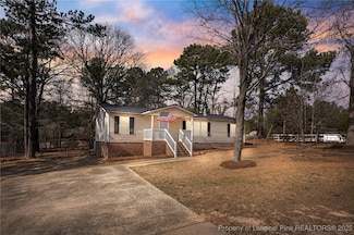 14 Brafford Estates Dr, Cameron, NC 28326
