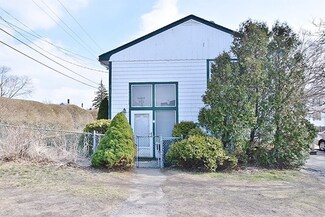 102 Lynn Ave, Hull, MA 02045