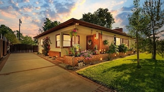 750 W 8th St, Claremont, CA 91711