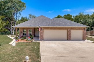 1501 Fairway Dr, Sherman, TX 75090