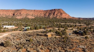 6026 Zion Rd, Kanab, UT 84741