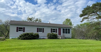54 Gump Rd, Castleton, VT 05735