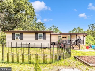1130 Three Run Rd, Bunker Hill, WV 25413