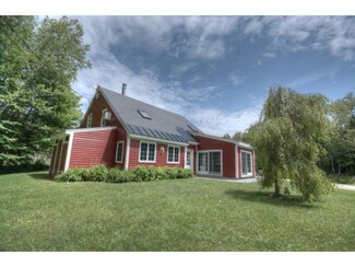 14 Glendon Hills Rd, Bondville, VT 05340