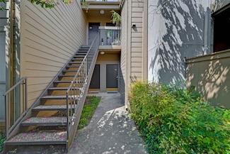 10049 Westpark Dr Unit 135, Houston, TX 77042