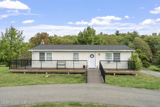 370 Manor Rock Rd, Craryville, NY 12521