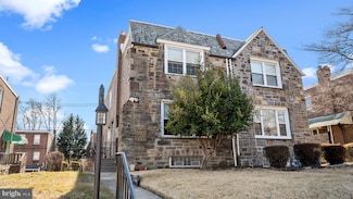 824 Kerper St, Philadelphia, PA 19111