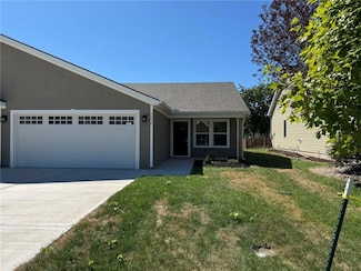 1320 158th Ct, Basehor, KS 66007
