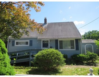12 Ogden St, Indian Orchard, MA 01151